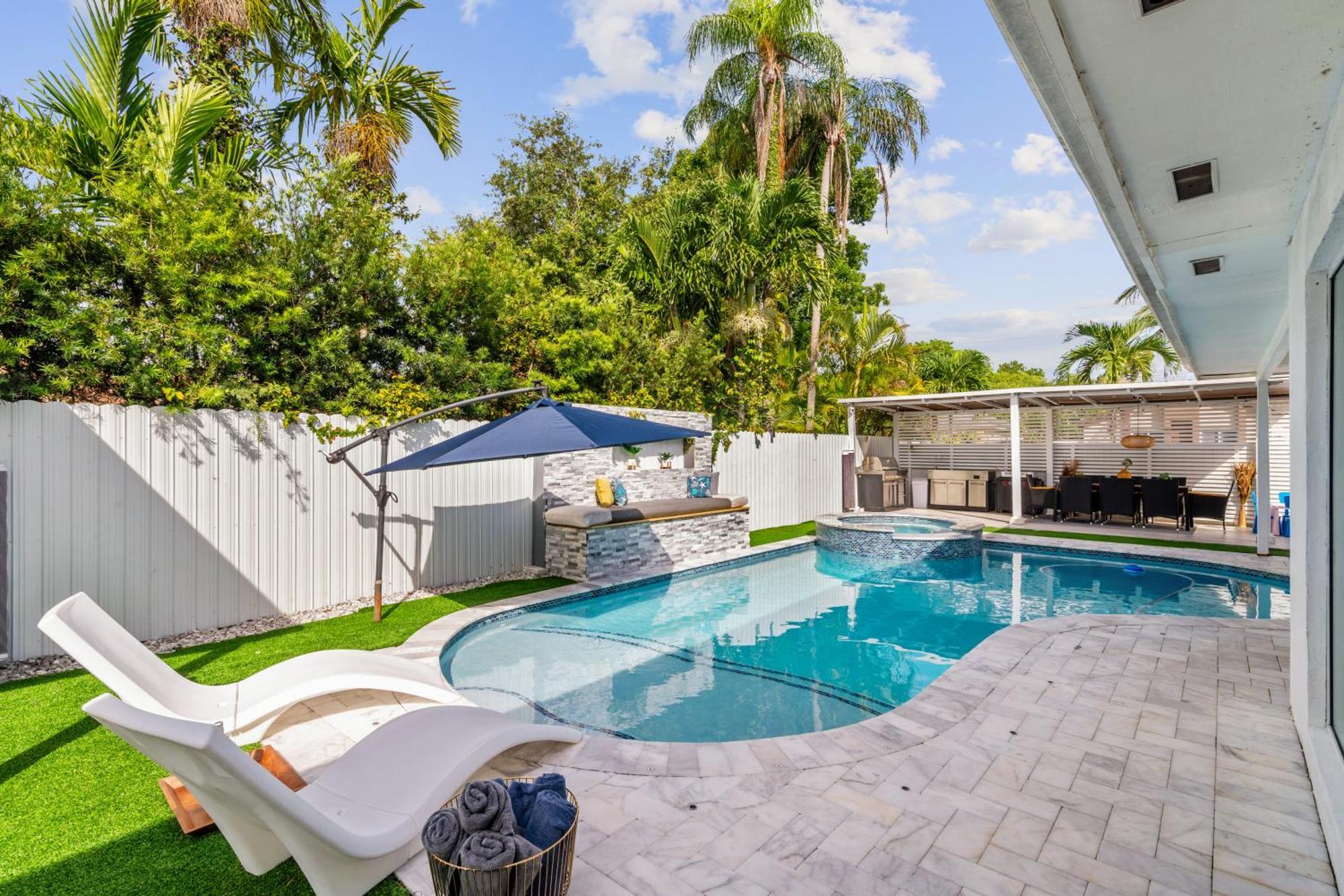 Miami Luxury House W Heated Pool & Jacuzzi Villa ภายนอก รูปภาพ